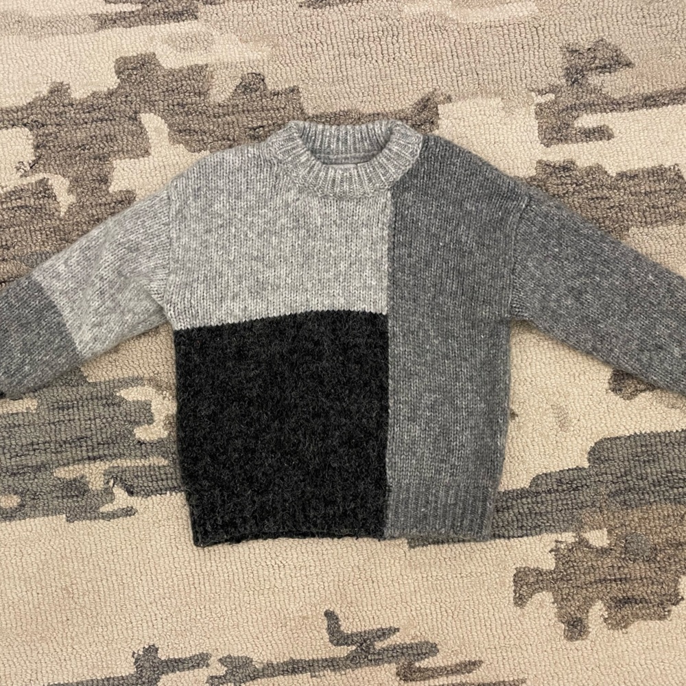 Boys pullover sweater